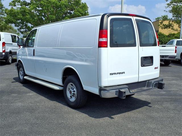 Photo of 2023 Summit White GMC Savana 2500
