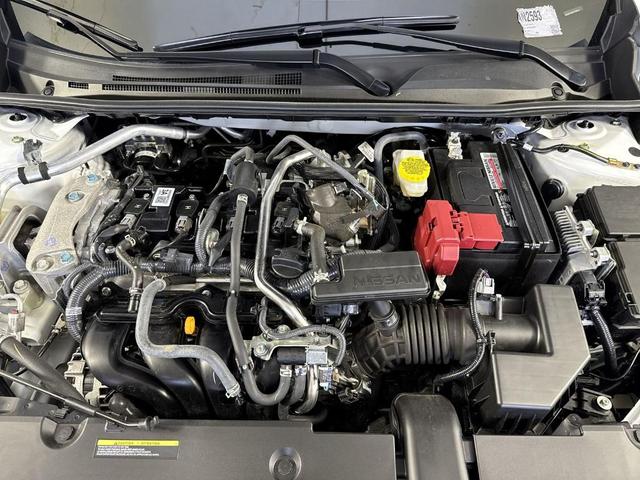 Photo of 2025 Aspen White Nissan Sentra