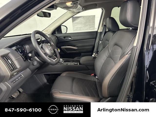 Photo of 2025 Black Nissan Pathfinder