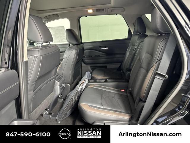 Photo of 2025 Black Nissan Pathfinder