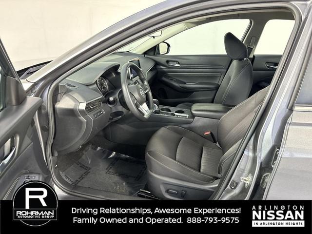 Photo of 2020 Gun Metallic Nissan Altima