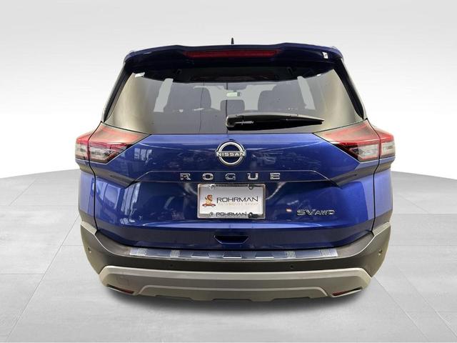 Photo of 2022 Caspian Blue Nissan Rogue
