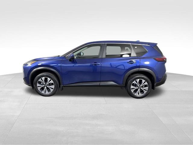 Photo of 2022 Caspian Blue Nissan Rogue