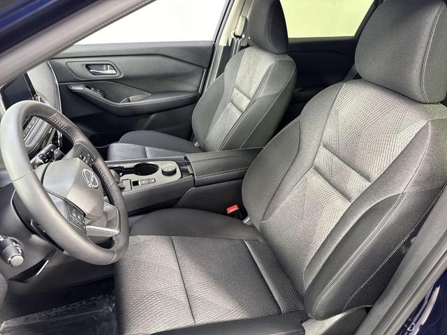 Photo of 2025 Deep Ocean Blue Nissan Rogue