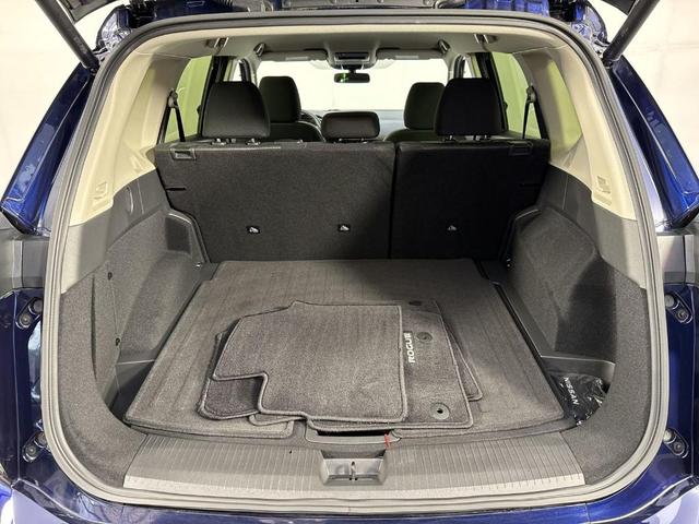 Photo of 2025 Deep Ocean Blue Nissan Rogue