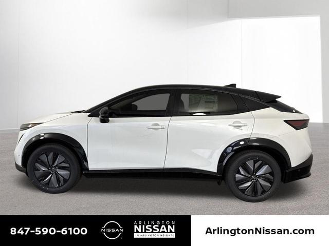 Photo of 2025 2t Wht Blk Roof Nissan ARIYA