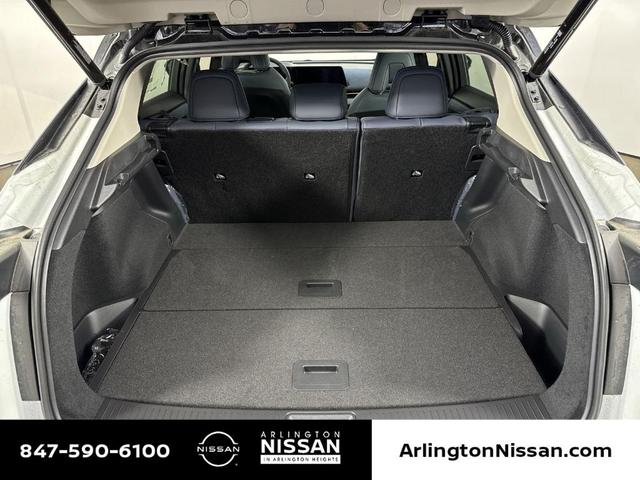 Photo of 2025 2t Wht Blk Roof Nissan ARIYA