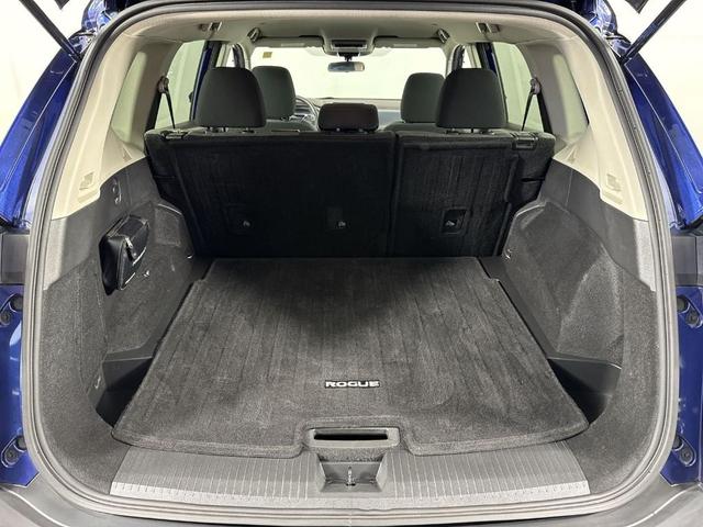 Photo of 2022 Caspian Blue Nissan Rogue