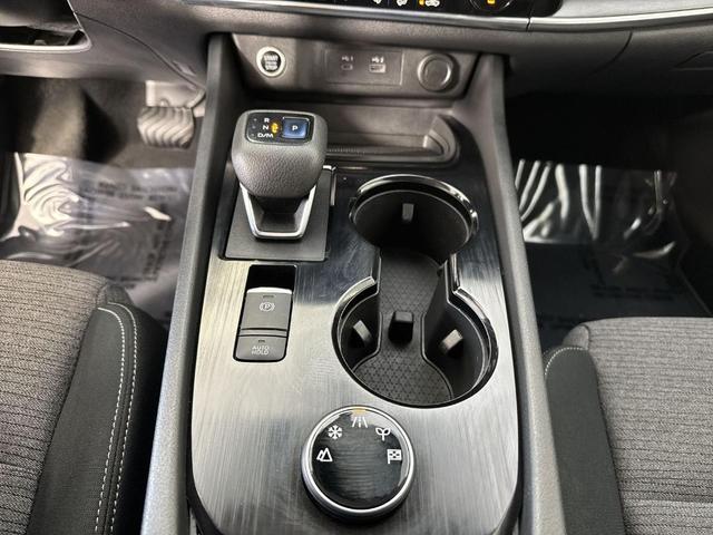 Photo of 2022 Caspian Blue Nissan Rogue