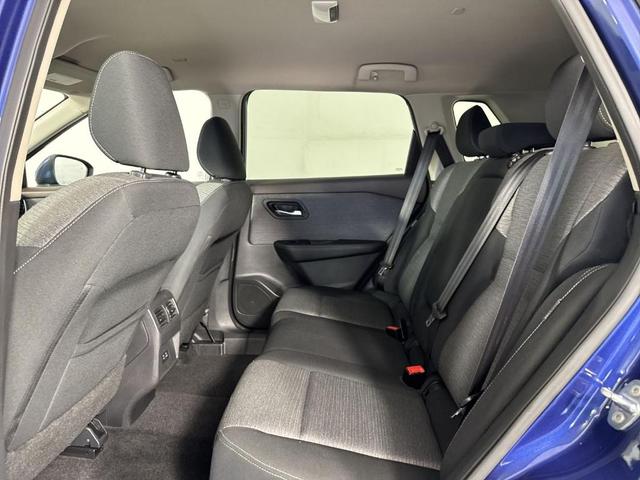 Photo of 2022 Caspian Blue Nissan Rogue