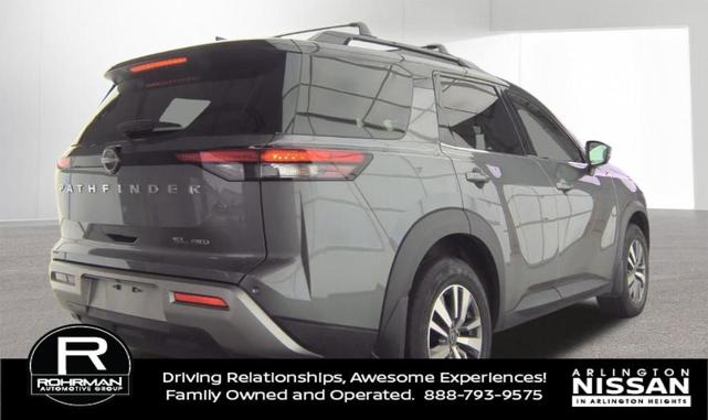 Photo of 2022 Gun Metallic / Super Black Nissan Pathfinder