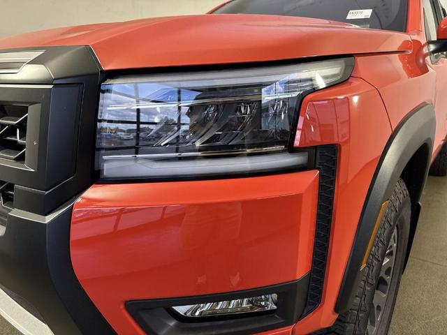 Photo of 2025 Afterburn Orang Nissan Frontier