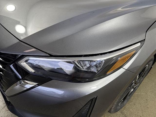 Photo of 2025 Gun Metallic Nissan Sentra