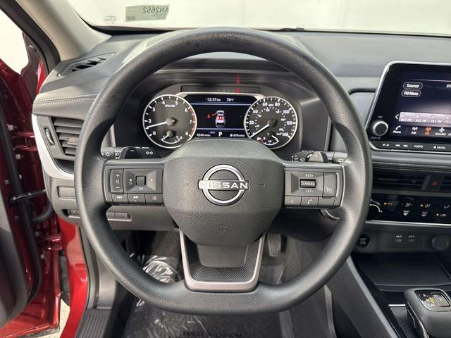 Photo of 2025 Scarlet Ember Nissan Rogue