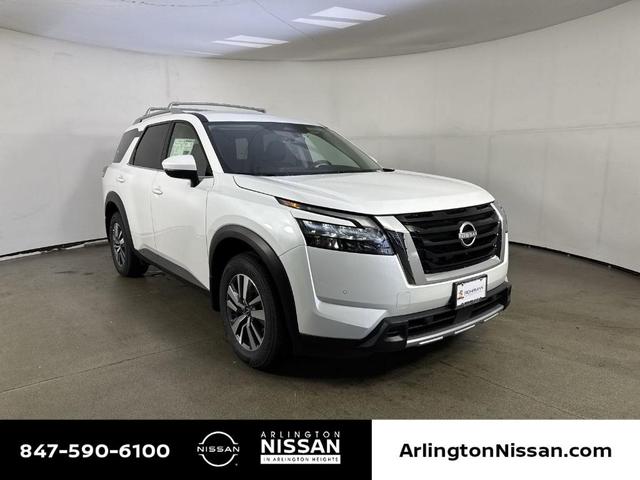 Photo of 2025 Everest White P Nissan Pathfinder