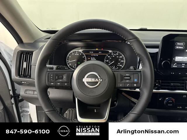 Photo of 2025 Everest White P Nissan Pathfinder