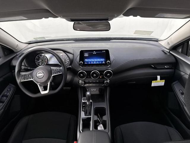 Photo of 2025 Gun Metallic Nissan Sentra