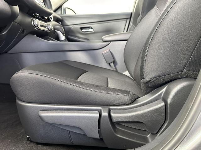 Photo of 2025 Gun Metallic Nissan Sentra