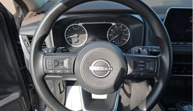 Photo of 2023 Gun Metallic Nissan Rogue