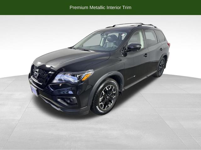 Photo of 2020 Magnetic Black Nissan Pathfinder