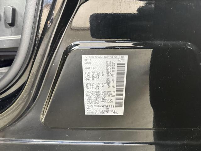 Photo of 2020 Magnetic Black Nissan Pathfinder