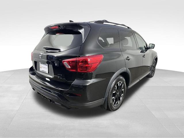 Photo of 2020 Magnetic Black Nissan Pathfinder