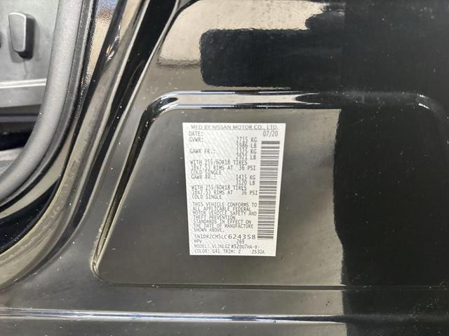 Photo of 2020 Magnetic Black Nissan Pathfinder