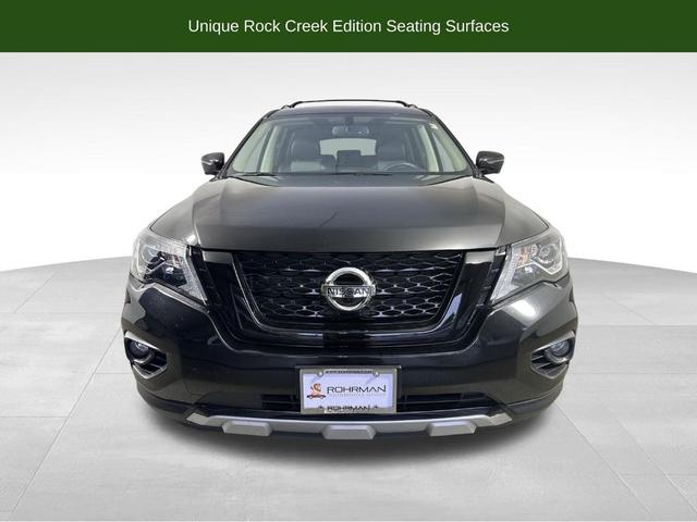 Photo of 2020 Magnetic Black Nissan Pathfinder