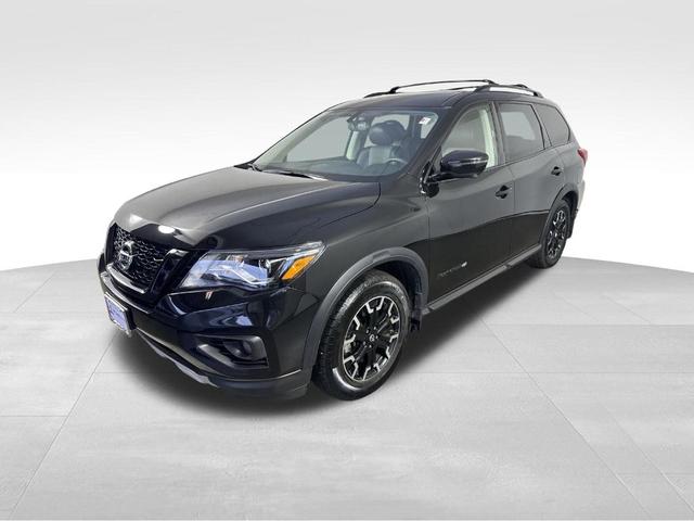 Photo of 2020 Magnetic Black Nissan Pathfinder