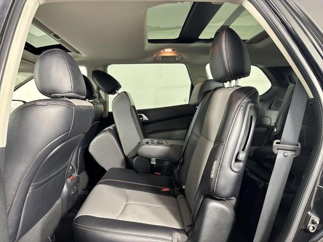 Photo of 2020 Magnetic Black Nissan Pathfinder