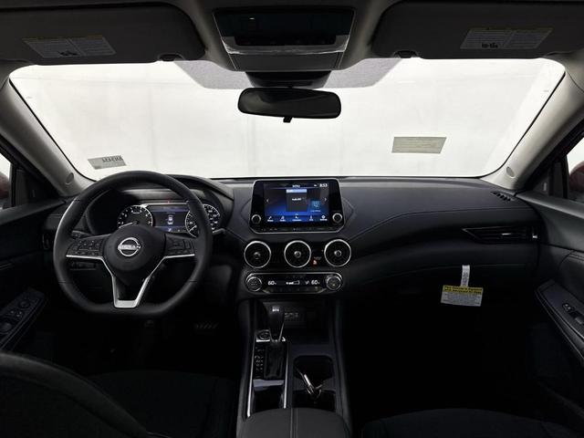 Photo of 2025 Scarlet Ember Nissan Sentra