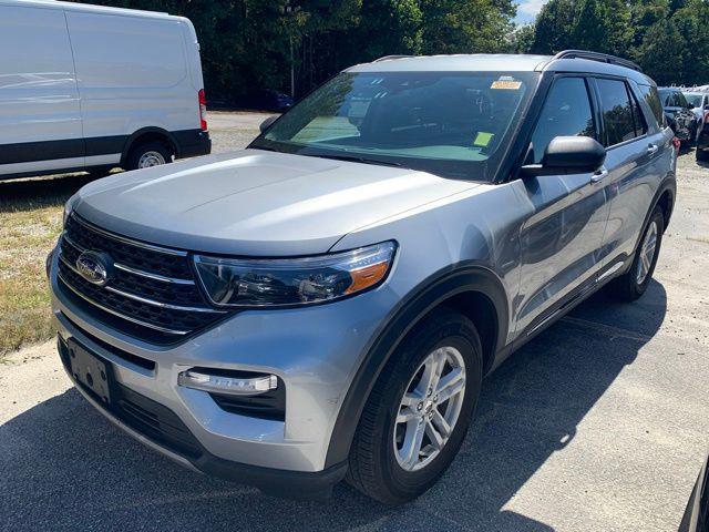 Photo of 2024 Silver Metallic Ford Explorer