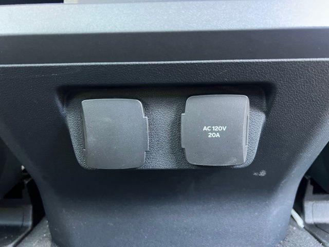 Photo of 2023 Black Metallic Ford F-350