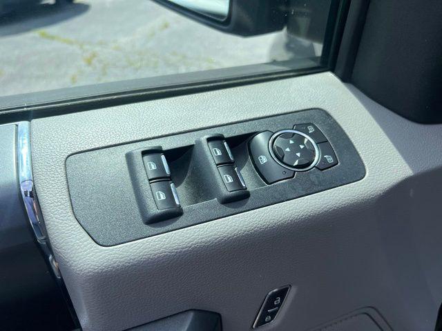 Photo of 2016 Magnetic Ford F-150
