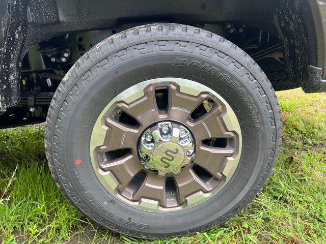 Photo of 2025 Star White Metallic Tri-Coat Ford F-350