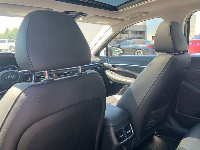 Photo of 2022 Phantom Black Hyundai SONATA