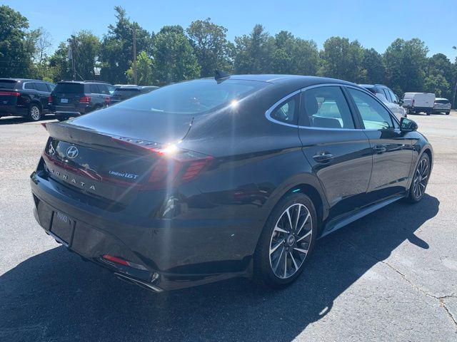 Photo of 2022 Phantom Black Hyundai SONATA