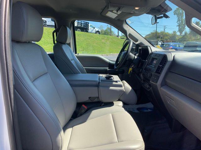 Photo of 2021 Oxford White Ford F-350