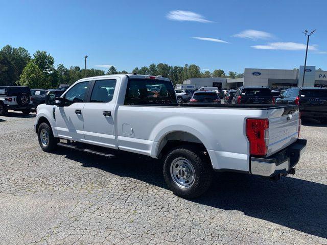 Photo of 2021 Oxford White Ford F-350