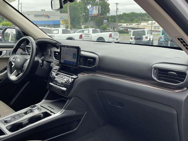 Photo of 2023 Oxford White Ford Explorer