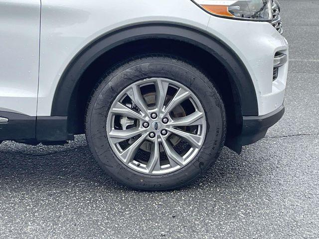 Photo of 2023 Oxford White Ford Explorer