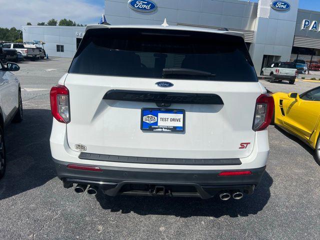 Photo of 2023 Star White Metallic Tri-Coat Ford Explorer