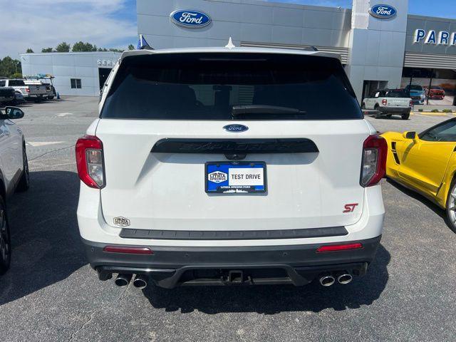 Photo of 2023 Star White Metallic Tri-Coat Ford Explorer
