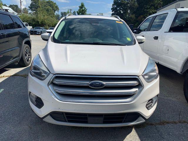 Photo of 2019 White Platinum Ford Escape