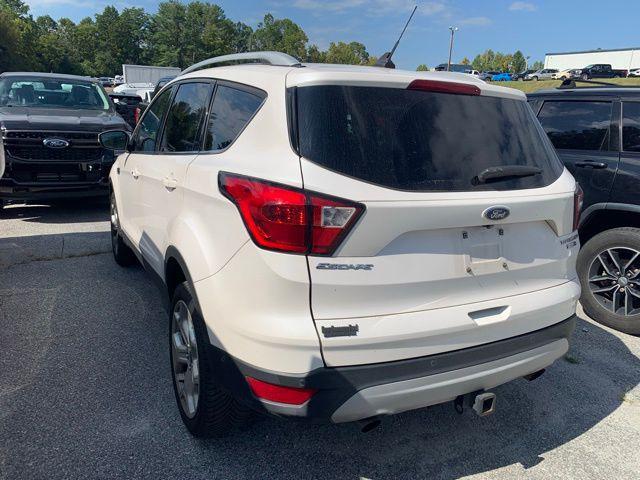 Photo of 2019 White Platinum Ford Escape