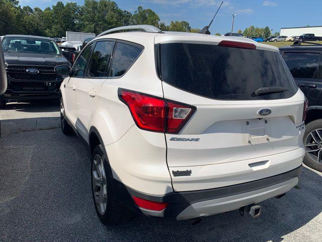 Photo of 2019 White Platinum Ford Escape