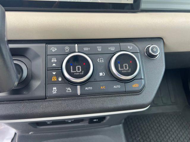 Photo of 2020 Santorini Black Metallic Land Rover Defender