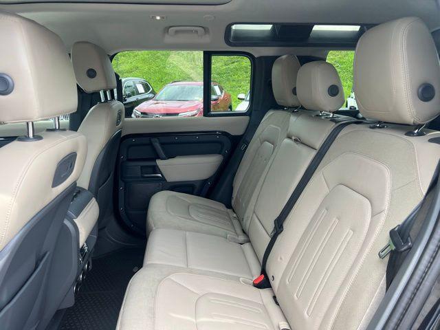 Photo of 2020 Santorini Black Metallic Land Rover Defender