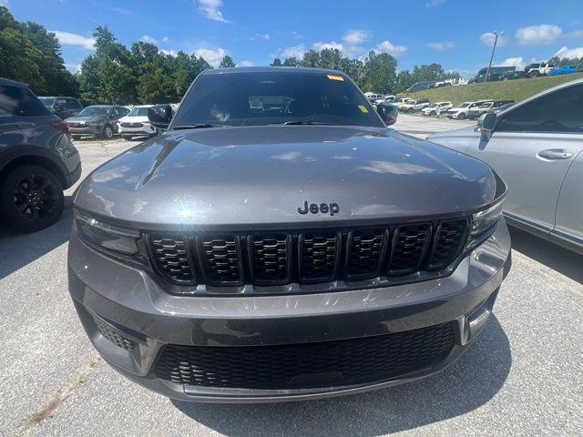 Photo of 2022 Baltic Gray Metallic Clearcoat Jeep Grand Cherokee
