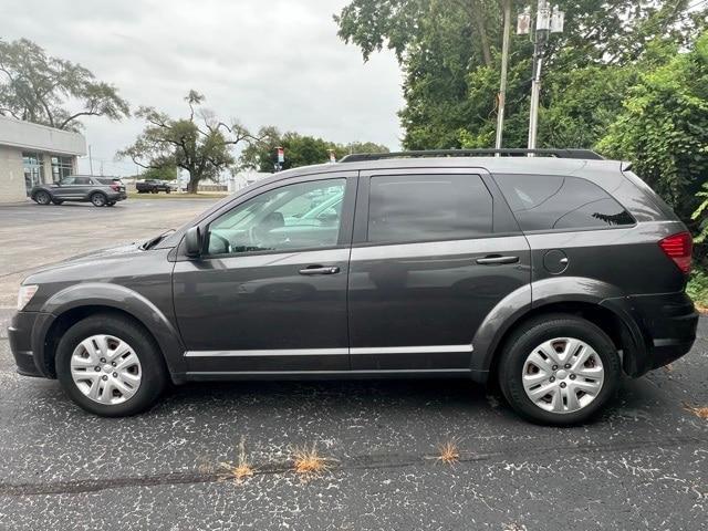Photo of 2019 Granite Crystal Clearcoat Metallic Dodge Journey